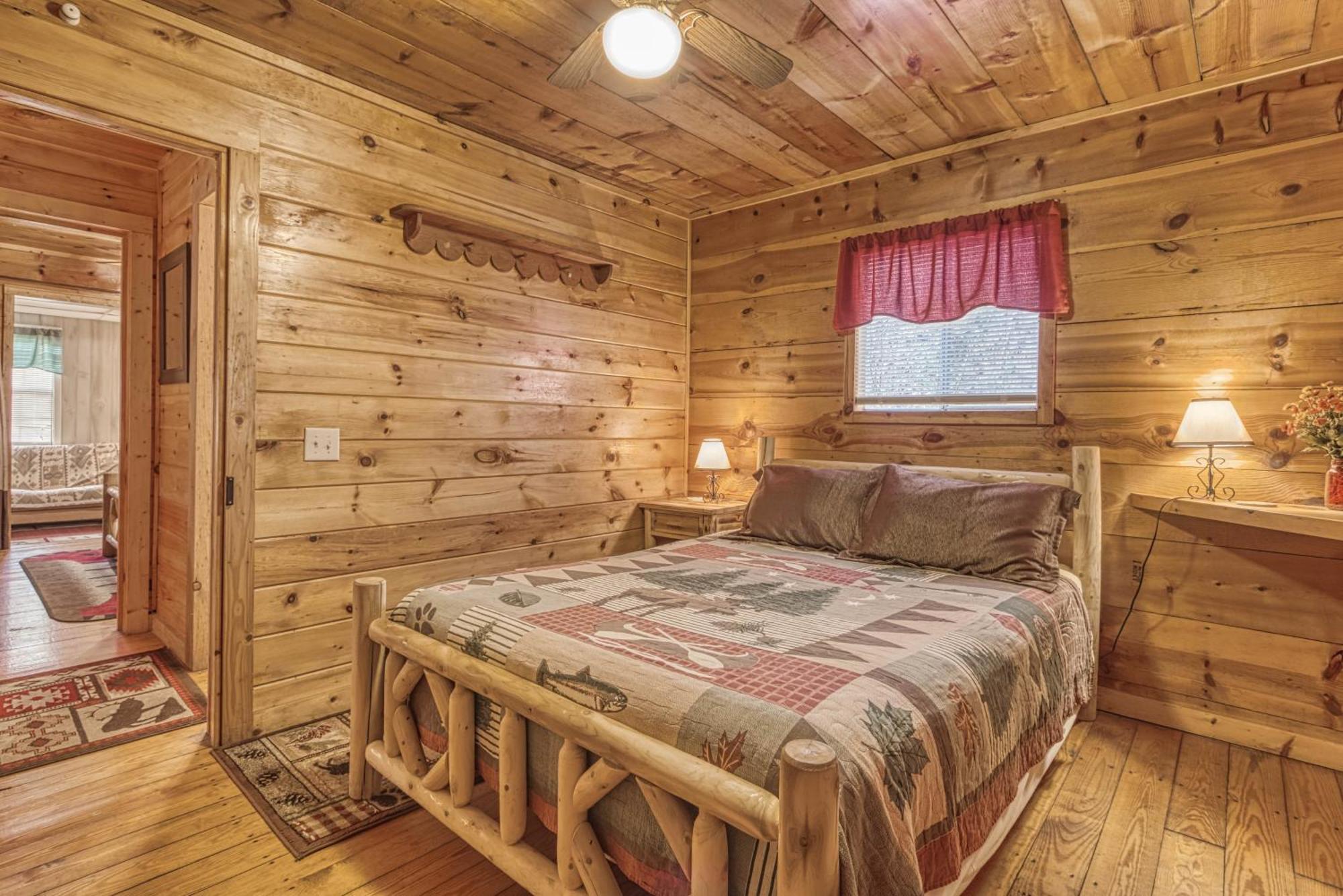 Bear Den, Hot Tub, 1089 Of Free Attraction Tickets For Each Paid Day, Dollywood And More! Sevierville Rum bild
