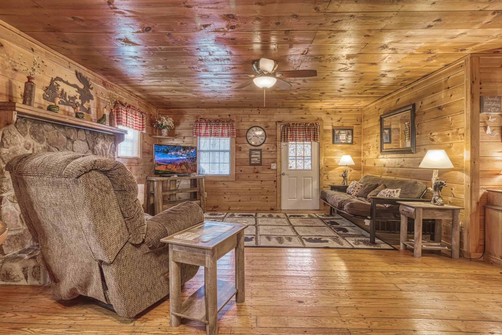 Bear Den, Hot Tub, 1089 Of Free Attraction Tickets For Each Paid Day, Dollywood And More! Sevierville Rum bild