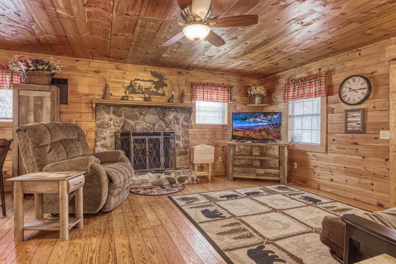 Bear Den, Hot Tub, 1089 Of Free Attraction Tickets For Each Paid Day, Dollywood And More! Sevierville Exteriör bild